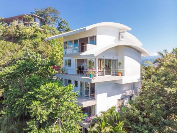 Jaguar, 2 BR Penthouse in Villa Mar y Sol, Nature and Wildlife, Rezerwuj  Hotele w Puntarenas z basenem, Basen