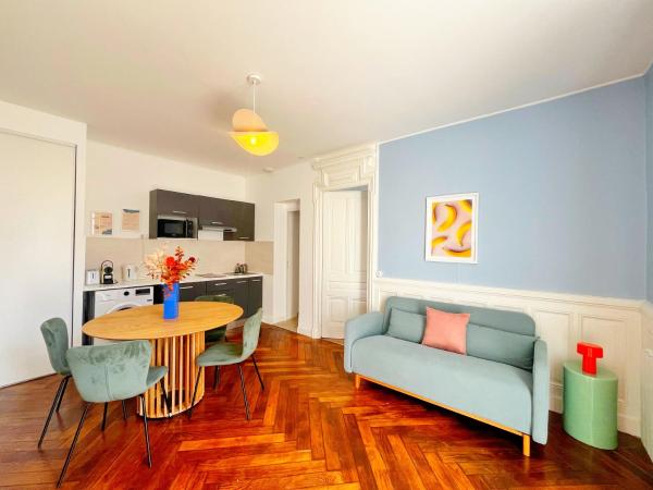 Suite Celestine - Appartement 4 & 8 personnes - Check in h24 & wifi, Rezerwuj  Saint-Fons Rhône