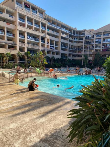 Apparemment proche de la mer, Rezerwuj  Cannes 