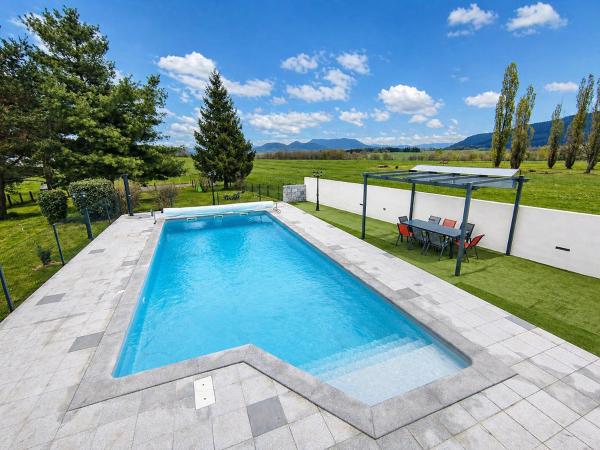 La villa Nompatelize 170m2 - Calme, Piscine & Jeux, Rezerwuj  Nompatelize 