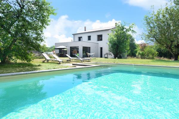 Villa à Castres, Maison 10 personnes avec piscine privée, jardin et 5 chambres, Rezerwuj  Castres Tarn