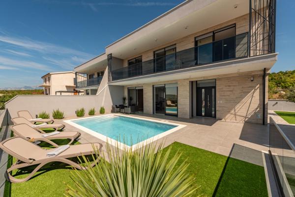 Villa Solina, Rezerwuj  Hotele w Zadar County z basenem, Basen