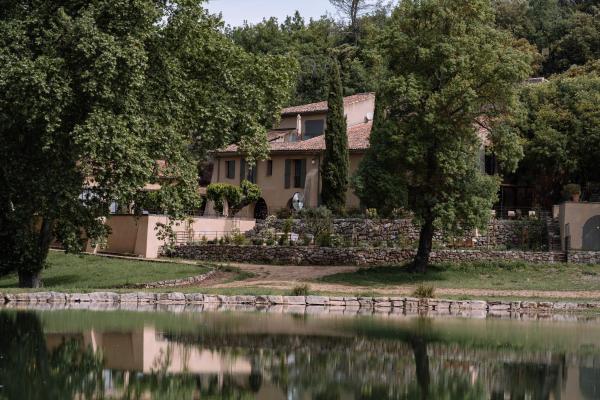 Domaine de Muscapeau, Rezerwuj  Hotele w Tourves z basenem, Basen
