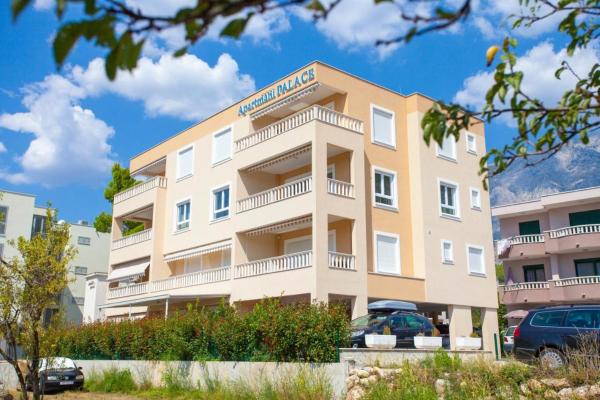 Apartments Marko & Luka, Rezerwuj Apartament Hotele w Split-Dalmatia County z parkingiem, Parking