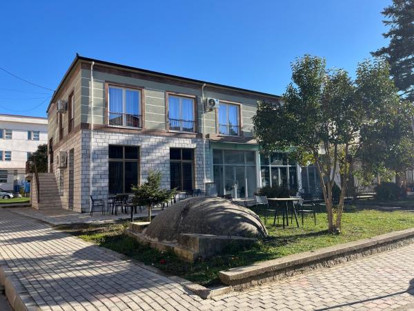Te BUNKERI, Rezerwuj  Ersekë Korçë County