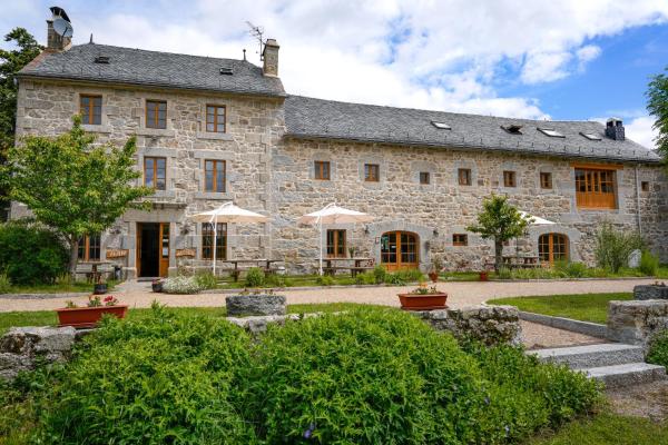 Oustal de Parent, Rezerwuj  Saint-Alban-sur-Limagnole 