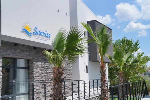 Sunrise Luxury Apartments 2, Rezerwuj  Fanárion Tracja