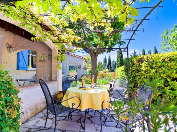 Holiday Home Villa Datcha by Interhome, Rezerwuj  Hotele w Gorges du Verdon z Basenem, Basen