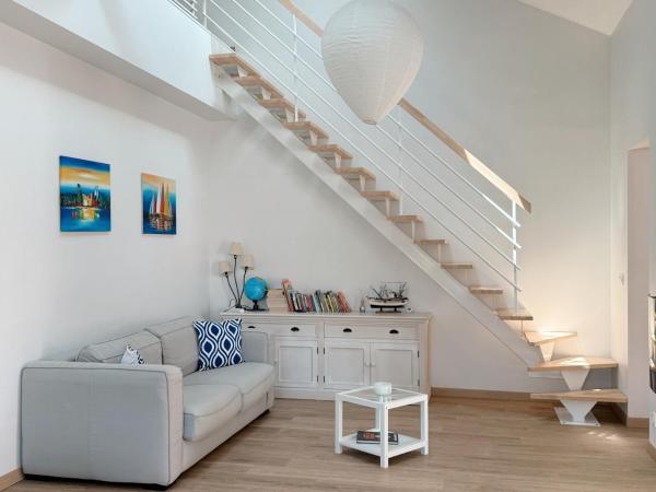 Villa Carbet, Rezerwuj  La Rochelle 