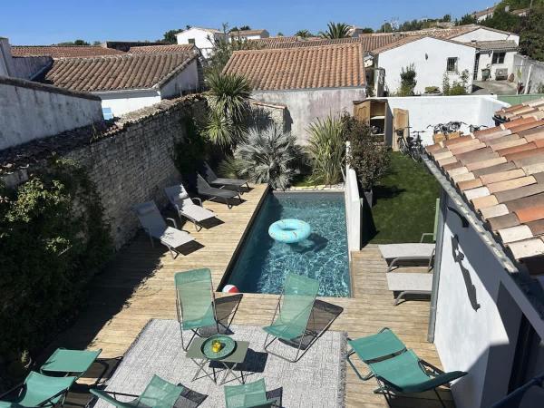 Villa La Remoise, Rezerwuj  Hotele w Charente-Maritime z Basenem, Basen