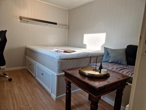 Cozy Basement Apartment in Leknes Shared & Affordable, Rezerwuj  Leknes Lofoten
