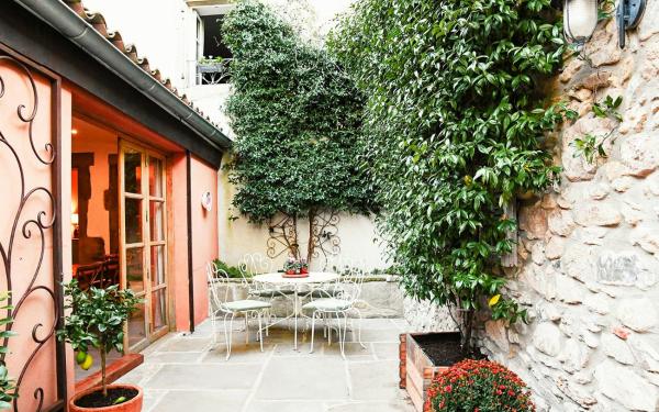 Charming Riverside House In Medieval Village, Rezerwuj  Villeneuve-Minervois Aude
