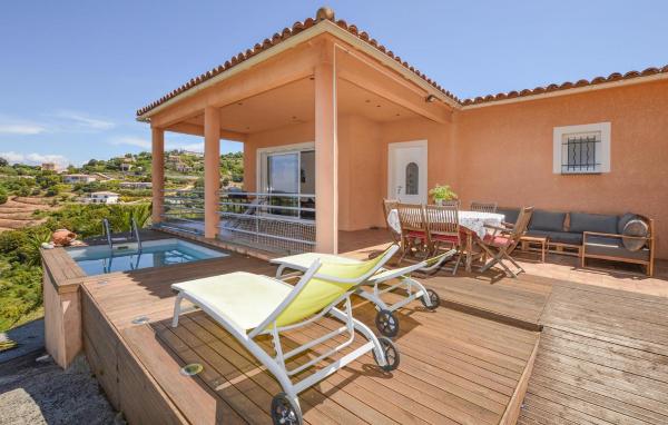 Haut De Villa Vue Mer, Rezerwuj   