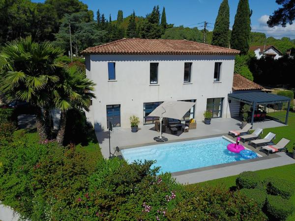 Villa Les Jasmins - Le Cannet-Vallauris - Modern with AC, ideal for fun and work, Rezerwuj  Vallauris Alpes-Maritimes