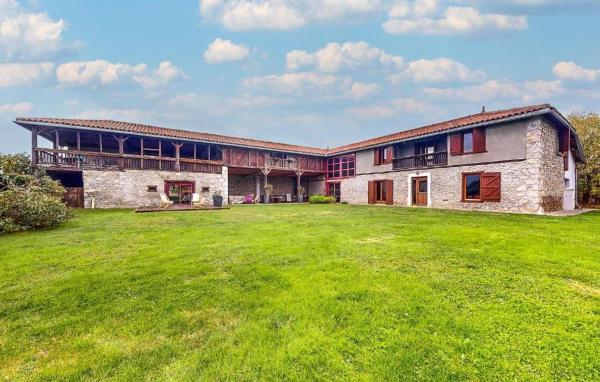La Ferme Les Coustères - Gîte modulable - En couple ou en tribu de 2 à 15 pers, Rezerwuj  Montréjeau 