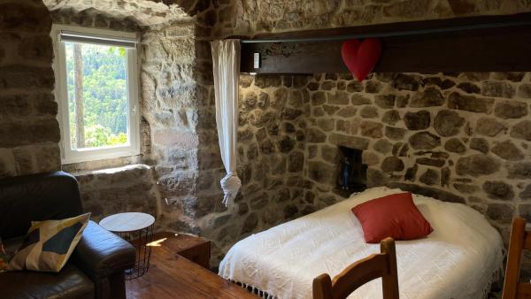 Votre cocon en Ardèche Verte, Rezerwuj  Saint-Prix 