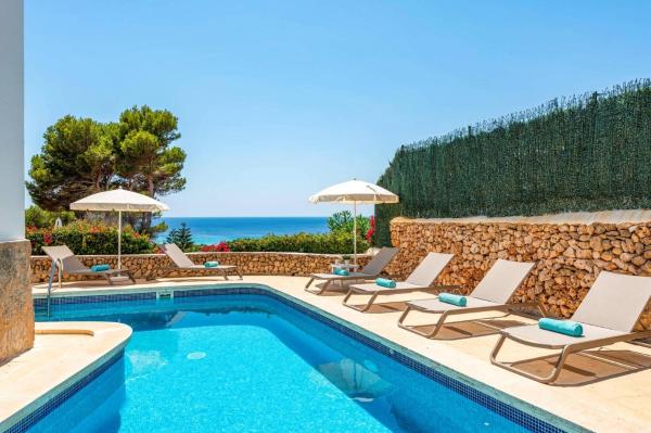 Villa Proa by Villa Plus
