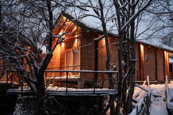 4 Chalets, Rezerwuj Chalet Domki letniskowe w Kolasin County, Domek