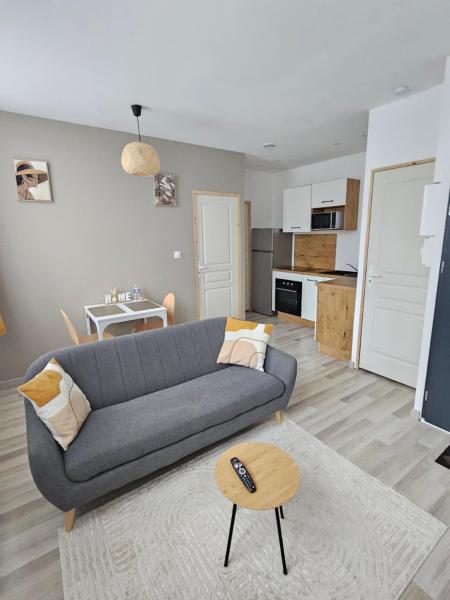 Chez Home, Rezerwuj  Valenciennes 