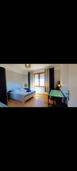 Chambre Luxurieux Gris, Rezerwuj  Perpignan Pyrénées-Orientales