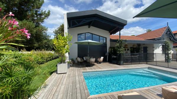 Villa Arcachonnaise, Rezerwuj  Hotele w Akwitania z basenem, Basen