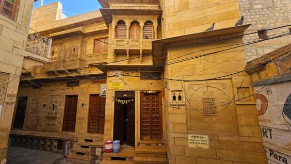 Ved kuteer, vijay kunj, Rezerwuj  Jaisalmer Rajasthan