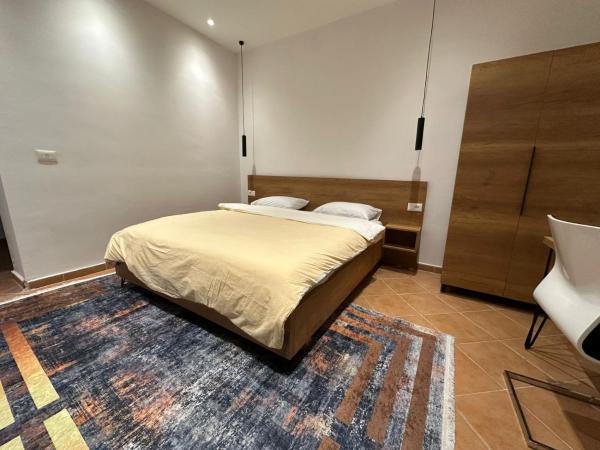 Tirana Rooms, Rezerwuj  Tirana 