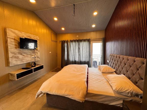 Dhanaulti The Grand Resort, Rezerwuj  Dhanaulti Uttarakhand