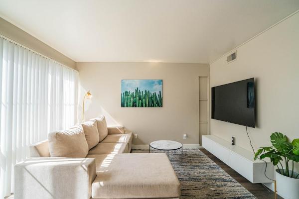 Spacious 2 Bedroom, 2 Bath, Pool, Free Parking, Gym, Rezerwuj  Hotele w Arizona z Basenem, Basen