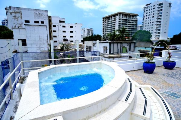 Hotel Coosonav Cartagena, Rezerwuj  Hotele w Bolivar z Parkingiem, Parking