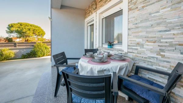 Apartman Sabina 1 by Villas Guide, Rezerwuj  Valbandon Istria