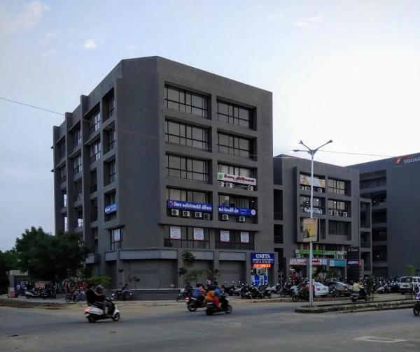 Hotel Hill Town, Rezerwuj  Ahmedabad Gujarat
