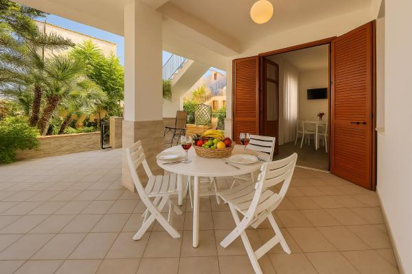 Villa Per Sole Mare e Relax, 200 mt dalla spiaggia, Rezerwuj  Hotele w Sycylia z parkingiem, Parking