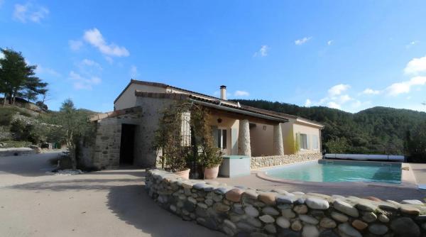 Chambres D\hôtes Mondon Le Haut, Rezerwuj  Saint-Fortunat-sur-Eyrieux 