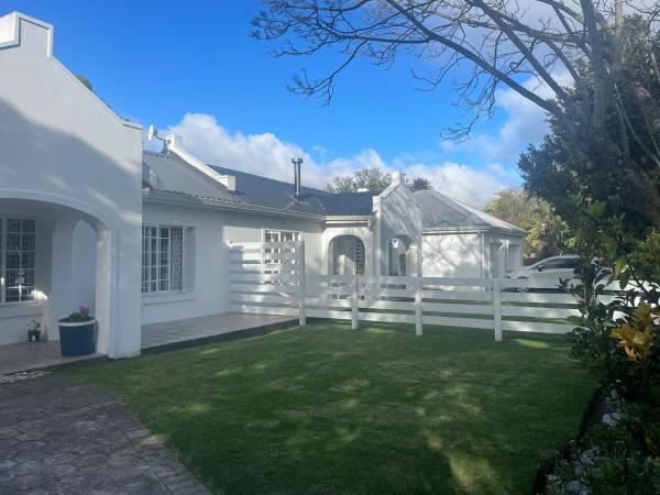 The White House, Rezerwuj  George Western Cape