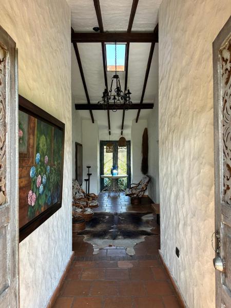 Hacienda La Tranquera, Rezerwuj  Hotele w Coffee Triangle z Basenem, Basen