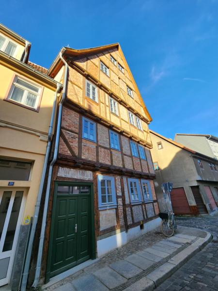 Fachwerkzeit Haus mit zwei Apartments, Rezerwuj Apartament Quedlinburg 