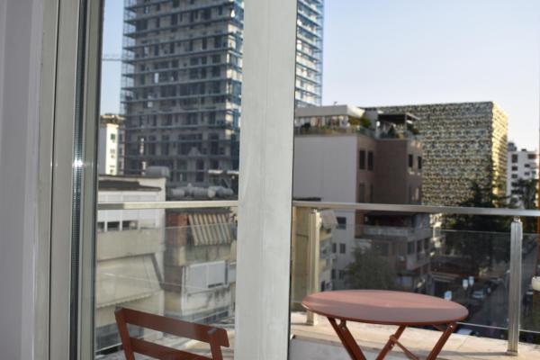 Fictus Stay, Rezerwuj  Tirana 