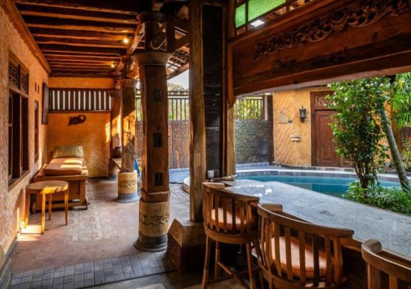 Villa Honey, Rezerwuj  Hotele w Lombok z Basenem, Basen