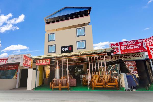 Hotel O by OYO Hill Top Hotel, Rezerwuj  Vānivilāsa Puram Bangalore
