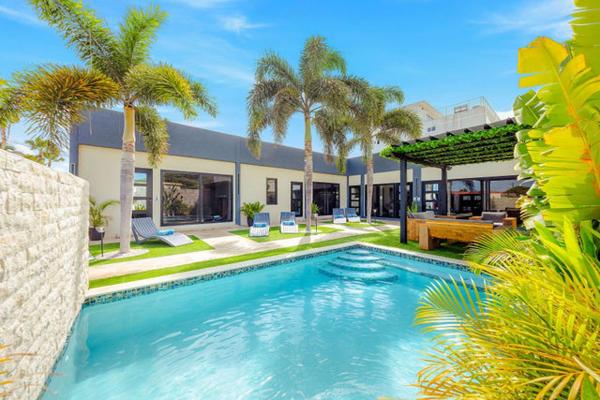 Palm Beach Sea La Vie Suites, Rezerwuj  Hotele w Palm-Eagle Beach z basenem, Basen