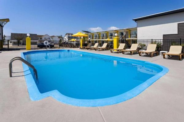 Vibes Villa, Rezerwuj  Hotele w New Jersey z basenem, Basen