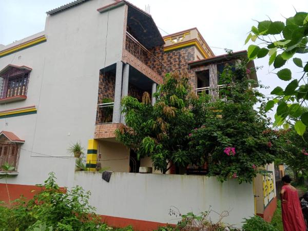 Swpnaneer home stay, Rezerwuj  Hotele w West Bengal z parkingiem, Parking