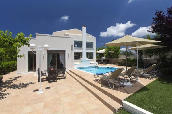 Marigo Villa in Salvia Villas, Rezerwuj  Skouloúfia Retimno