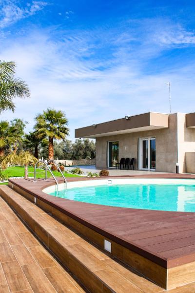 Villa Margares, Rezerwuj  Hotele w Valenzano z basenem, Basen
