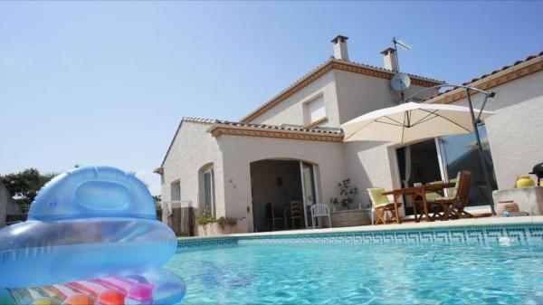 AGENCE JF IMMO - Villa spacieuse 8 pers avec piscine privée proche des plages V0475, Rezerwuj  Hotele w Canal du Midi z Basenem, Basen