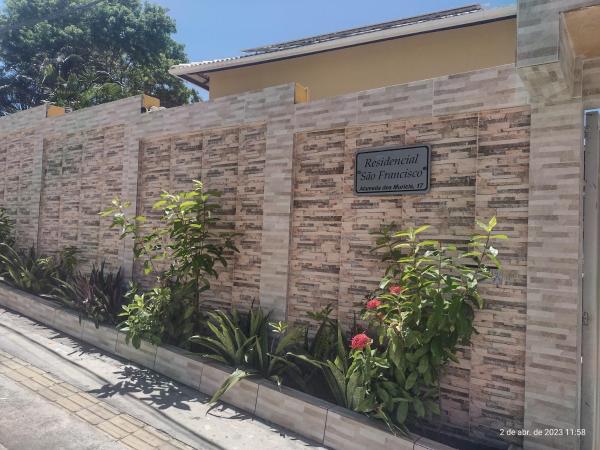 Residencial São Francisco - 2 Quartos - Em Imbassai, Rezerwuj  Hotele w Bahia z Parkingiem, Parking