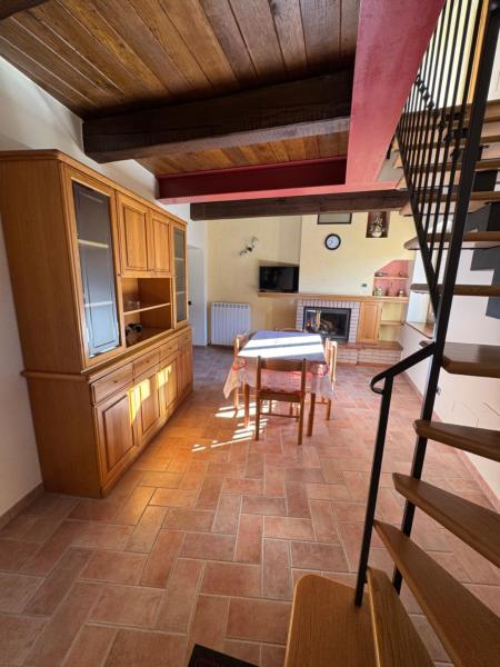 Villa Paterno, Rezerwuj   