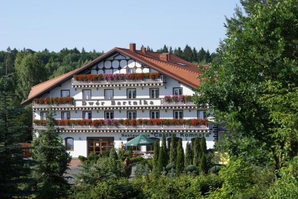 Dwór Bartnika, Rezerwuj Bed and Breakfast Narewka 