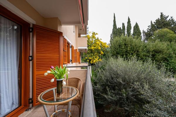 Maslina Residence, Rezerwuj  Hotele w Budva County z parkingiem, Parking